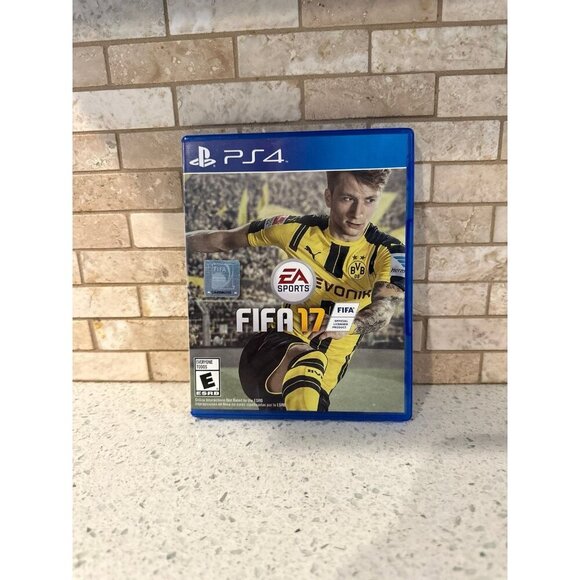 FIFA 17 Soccer Game - PS4 PlayStation 4 - 1-4 Players -‎ Online Play - Picture 1 of 3